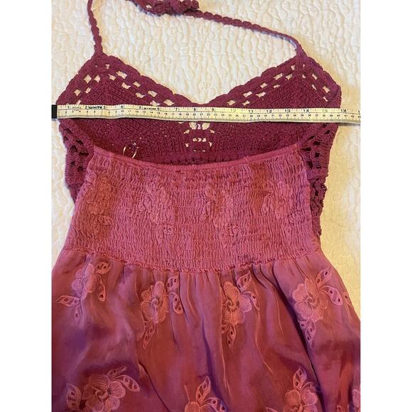 Guess Pink Hailey Crochet Embroidered Halter Top Viscose Silk Women’s Sz Large - Picture 13 of 14